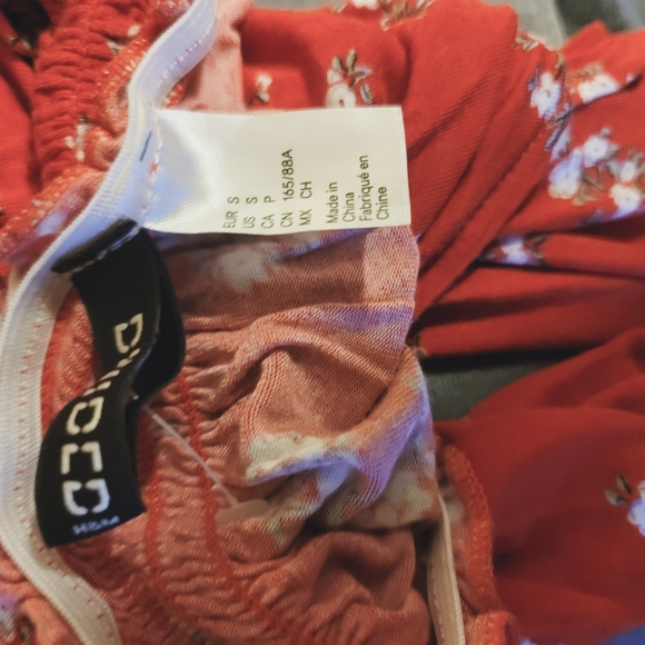 H&M Floral Crop Top - Picture 2 of 10